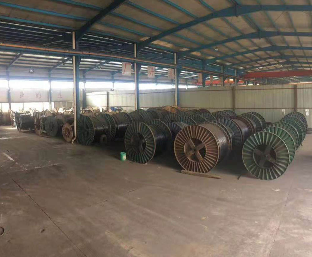 仓库一角，现货供应