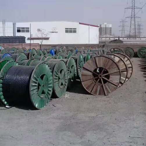 库房一角
